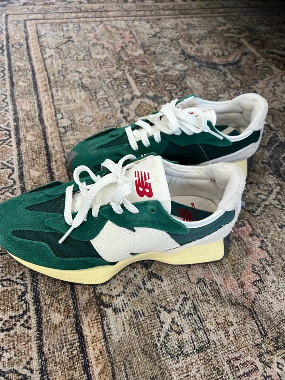 New Balance Green & White 327 Sneakers - Picture 2 of 4